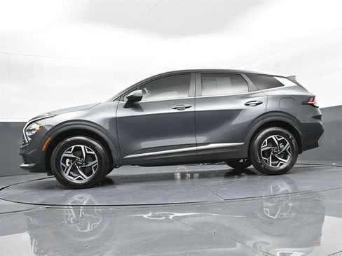 Used 2023 Kia Sportage LX AWD/4WD image 29