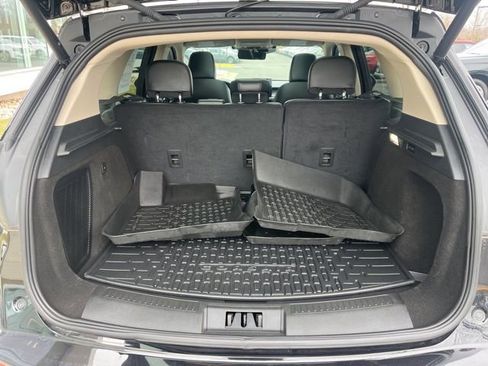 Used 2023 Lincoln Corsair Standard w/ Equipment Group 101A image 11