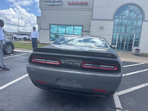 Used 2023 Dodge Challenger R/T Scat Pack RWD image 5