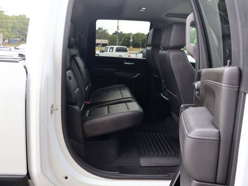 Used 2020 Chevrolet Silverado 2500 LTZ w/ LTZ Premium Package AWD/4WD image 12