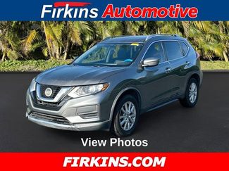 Used 2018 Nissan Rogue SV image 1