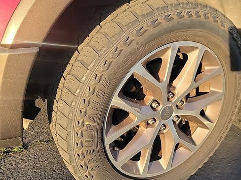 Used 2016 Ford Expedition EL King Ranch image 4