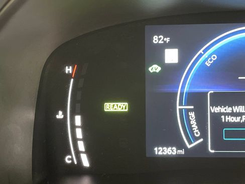 Certified 2025 Toyota Camry SE w/ Multimedia Upgrade Package FWD image 19
