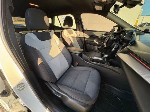 Used 2024 Chevrolet Trax RS w/ Driver Confidence Package image 25