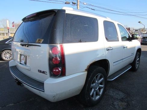 Used 2009 GMC Yukon Denali image 7