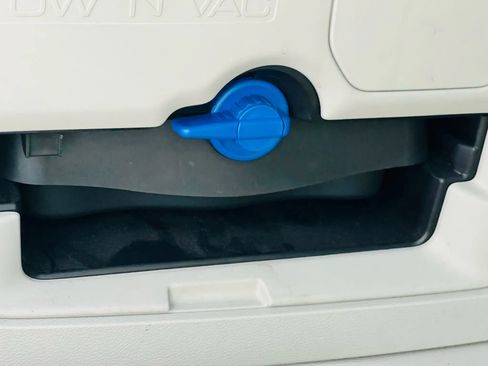 Used 2022 Chrysler Pacifica Limited image 27