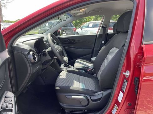 Used 2020 Hyundai Kona SE FWD image 3