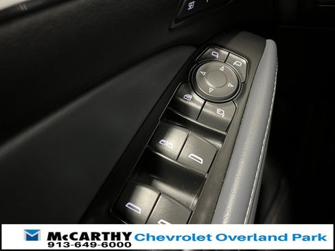 Used 2024 Buick Enclave Premium image 16