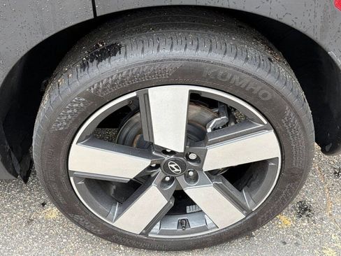 Used 2024 Hyundai Santa Fe Limited image 9