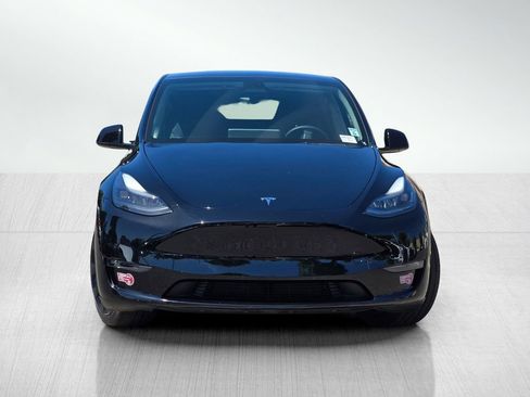 Used 2023 Tesla Model Y Long Range AWD/4WD image 3