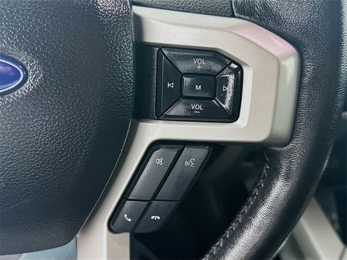 Used 2019 Ford F150 Lariat w/ FX4 Off-Road Package image 24