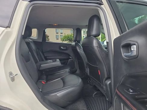 Used 2019 Jeep Compass Trailhawk AWD/4WD image 39