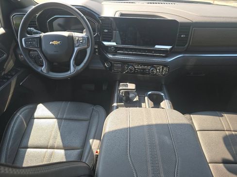 Used 2024 Chevrolet Silverado 1500 High Country w/ Technology Package AWD/4WD image 22