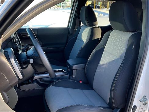 Certified 2023 Toyota Tacoma TRD Sport w/ Technology Package image 8