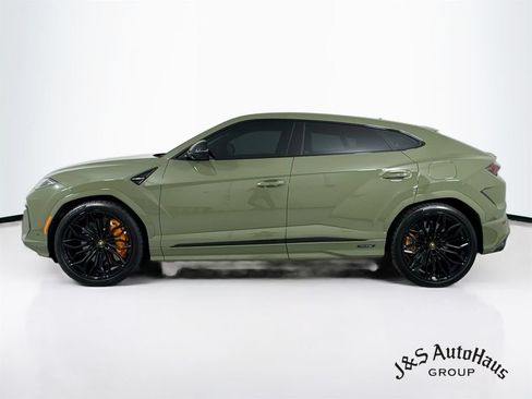 Used 2025 Lamborghini Urus SE AWD/4WD image 4