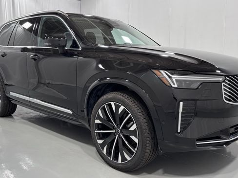 Certified 2026 Volvo XC90 B6 Plus AWD/4WD image 4