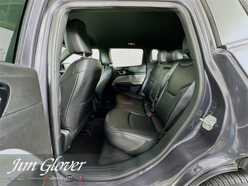 Used 2024 Jeep Compass Limited image 16