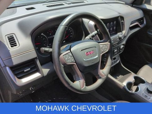 Used 2024 GMC Terrain AT4 AWD/4WD image 9