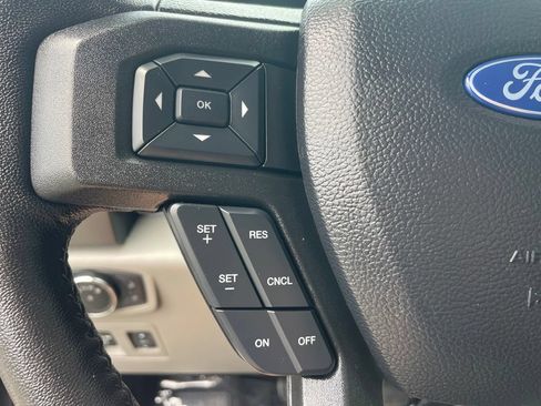 Used 2020 Ford F150 XLT w/ Equipment Group 302A Luxury AWD/4WD image 27