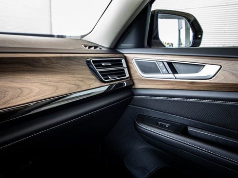 New 2026 Volkswagen Atlas SE image 46