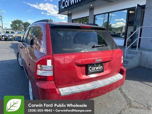 Used 2007 Jeep Compass Sport FWD image 2