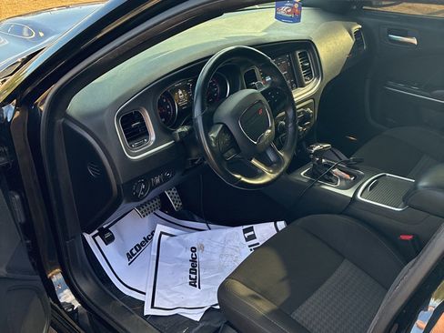 Used 2020 Dodge Charger Scat Pack image 7