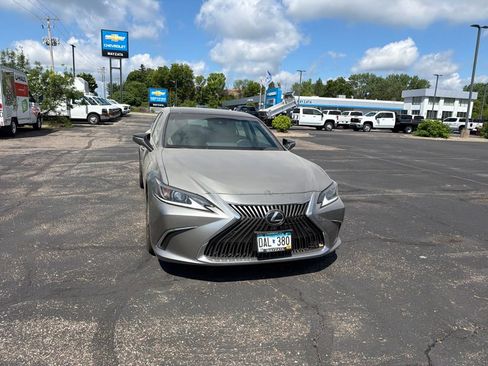 Used 2019 Lexus ES 350 w/ Accessory Package 2 FWD image 14