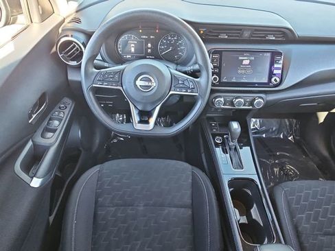 Used 2024 Nissan Kicks SV image 14