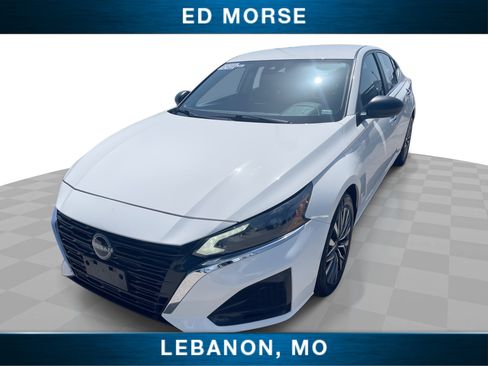 Used 2025 Nissan Altima 2.5 SV FWD image 1