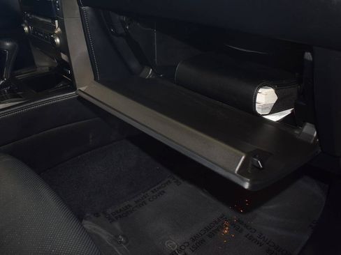 Used 2014 Lexus GX 460 AWD/4WD image 23