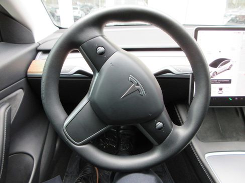 Used 2021 Tesla Model 3 Long Range image 31