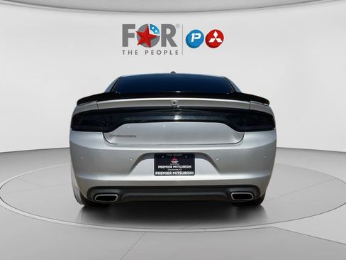Used 2022 Dodge Charger SXT RWD image 25