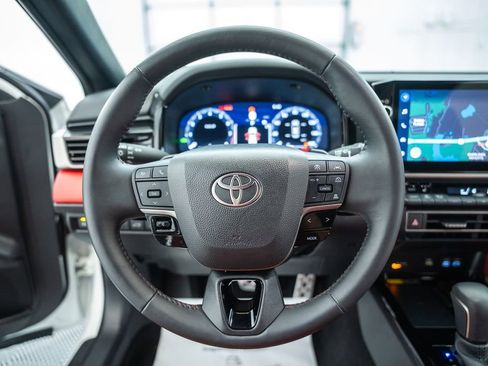 Used 2025 Toyota Camry XSE FWD image 29