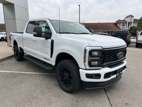 New 2026 Ford F250 Lariat w/ Black Appearance Package image 7