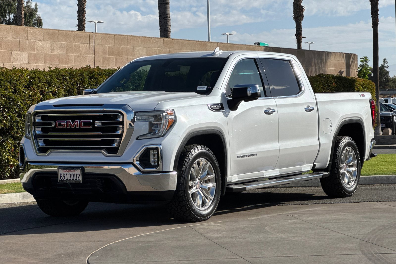 Certified 2019 GMC Sierra 1500 SLT w/ SLT Premium Package AWD/4WD image 8