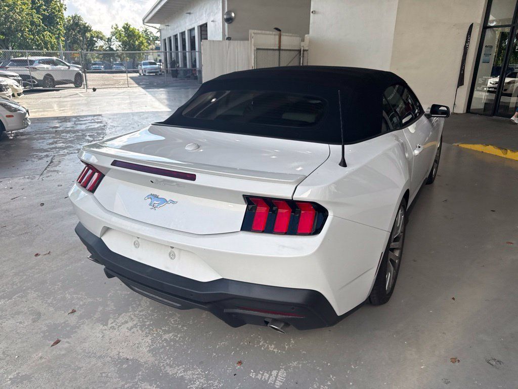 Used 2024 Ford Mustang Premium RWD image 5