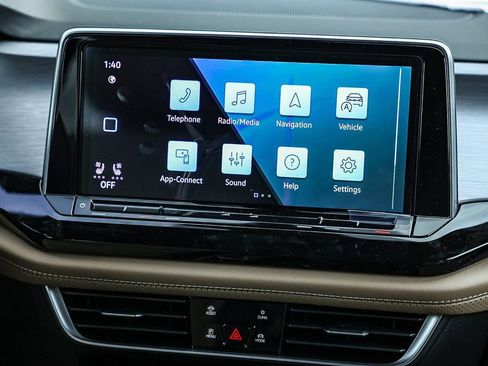 New 2026 Volkswagen Atlas Cross Sport SE image 29