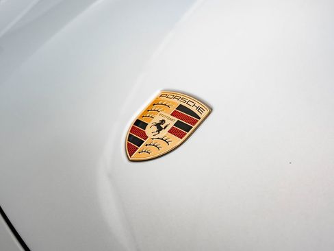 New 2026 Porsche Taycan 4S AWD/4WD image 17
