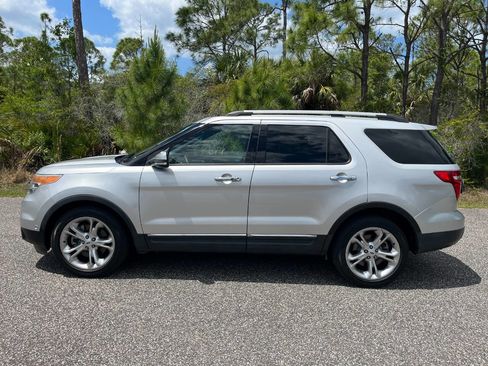 Used 2013 Ford Explorer Limited image 2