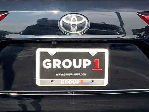 Used 2023 Toyota Highlander XLE FWD image 31