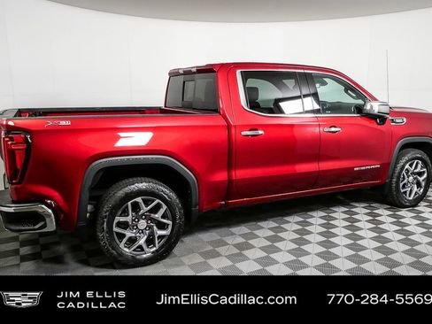 Used 2022 GMC Sierra 1500 SLT w/ SLT Convenience Package image 29