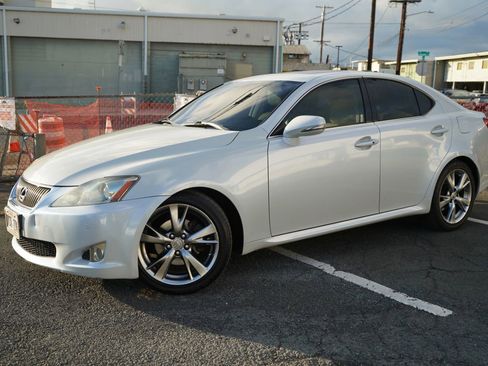 Used 2009 Lexus IS 250 RWD image 3