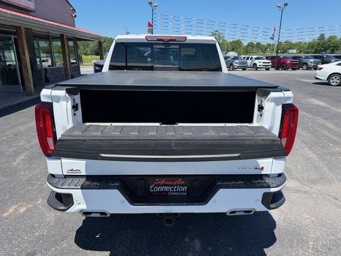 Used 2023 GMC Sierra 1500 AT4 w/ AT4 Premium Package AWD/4WD image 6