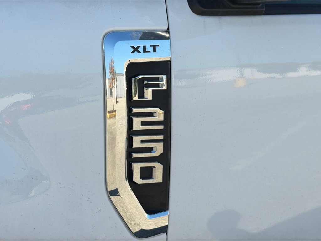 Used 2020 Ford F250 XLT w/ XLT Premium Package AWD/4WD image 11