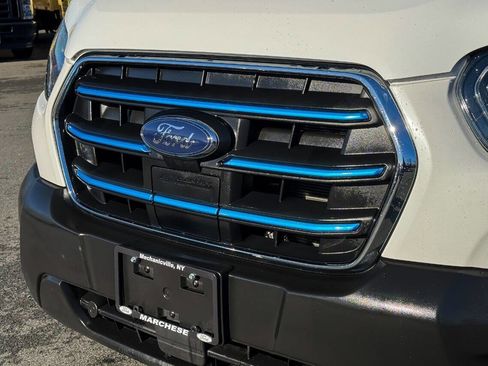 Used 2024 Ford E-Transit Low Roof image 9