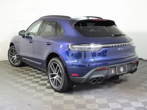 Used 2025 Porsche Macan image 3