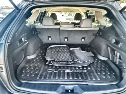 Used 2022 Subaru Outback Limited image 27