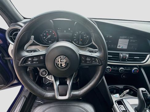 Used 2021 Alfa Romeo Giulia Ti Sport RWD image 10