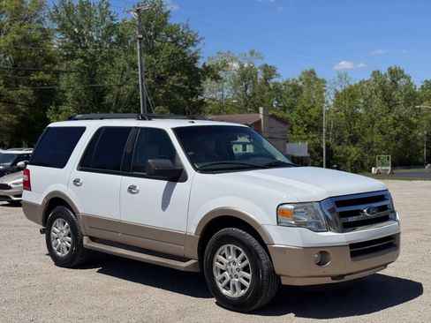 Used 2011 Ford Expedition XLT w/ 201A Rapid Spec Order Code RWD image 3