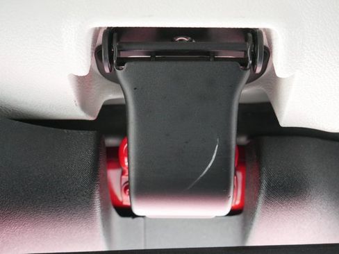 Used 2016 Jeep Wrangler Unlimited Sport image 28